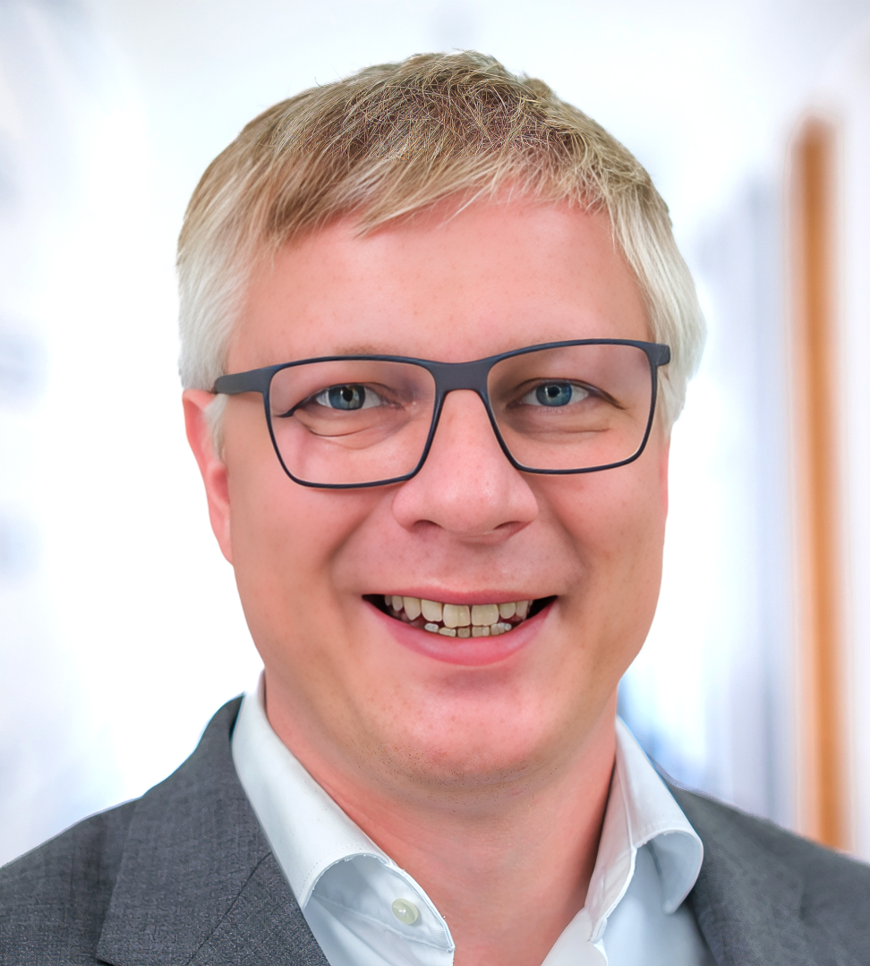 Dr. Christian Temath